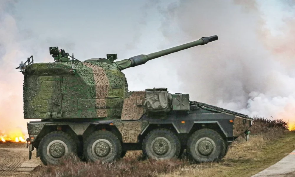 Οι Βρετανοί επιλέγουν Γερμανία και θα αποκτήσουν μαζικά το υπερσύγχρονο πυροβόλο RCH 155